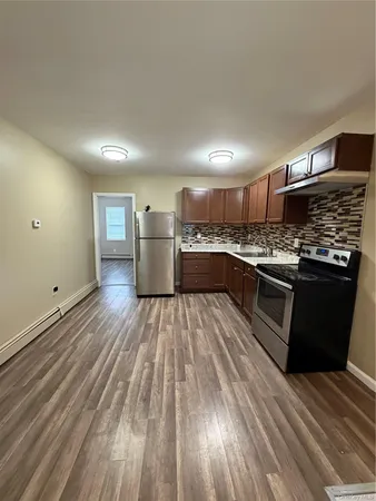 $3,350 | 79 Brook Street, Bay Shore, NY 11706