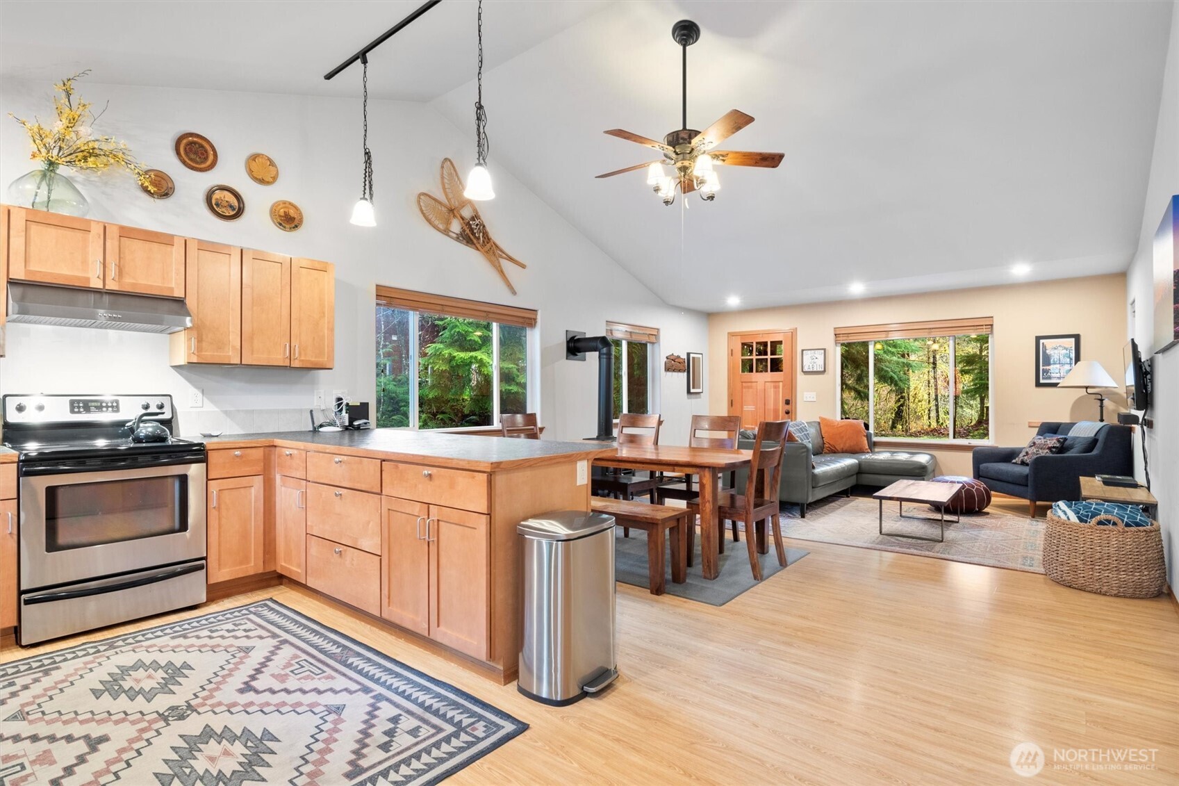 15028 Iceberg Road Deming, WA 98244 - Photo 8 of 32 Gallery Image 8