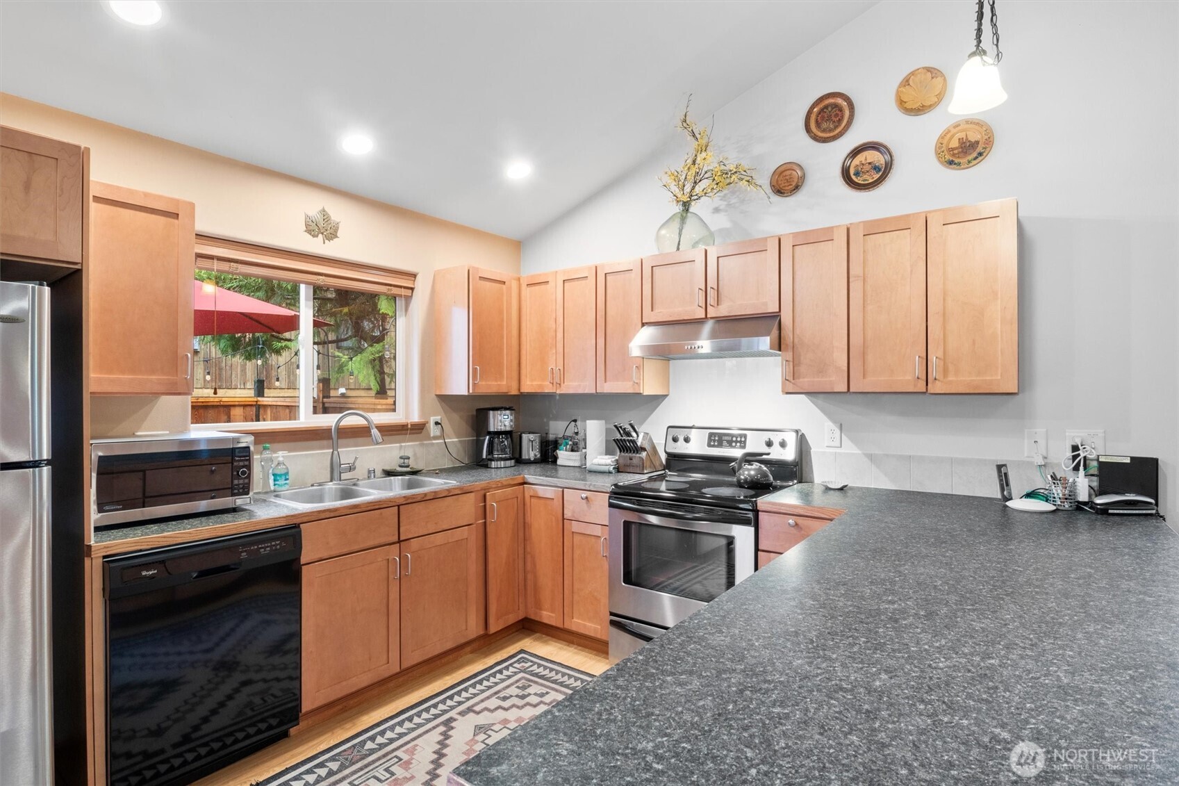 15028 Iceberg Road Deming, WA 98244 - Photo 10 of 32 Gallery Image 10