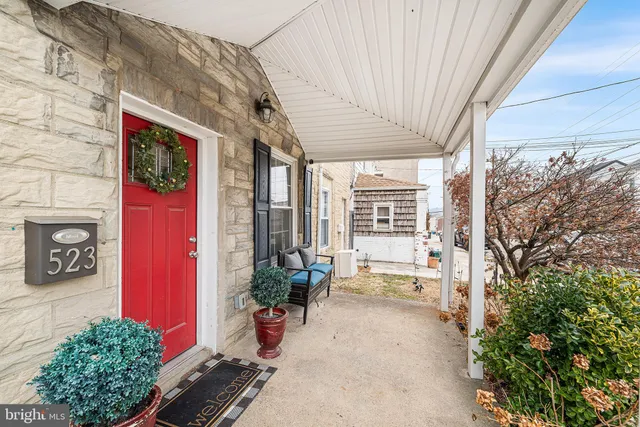 $549,900 | 523 Old Elm Street, Conshohocken, PA 19428
