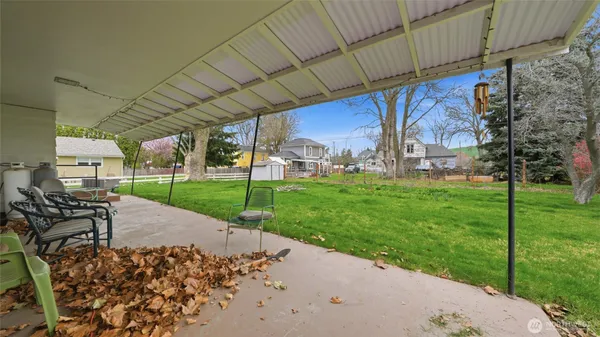 $395,000 | 300 West 5th Street, Waitsburg, WA 99361
