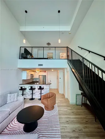 $4,000 | 300 South Biscayne Boulevard, Unit L1210, Miami, FL 33131