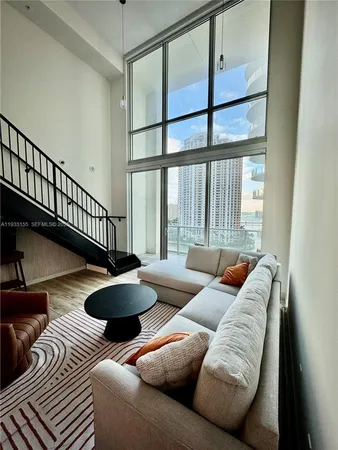 $4,000 | 300 South Biscayne Boulevard, Unit L1210, Miami, FL 33131
