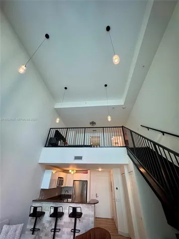 $5,000 | 300 South Biscayne Boulevard, Unit L1210, Miami, FL 33131