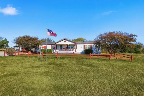 $350,000 | 609 Cedar Mills Road, Gordonville, TX 76245