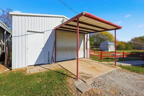 $350,000 | 609 Cedar Mills Road, Gordonville, TX 76245