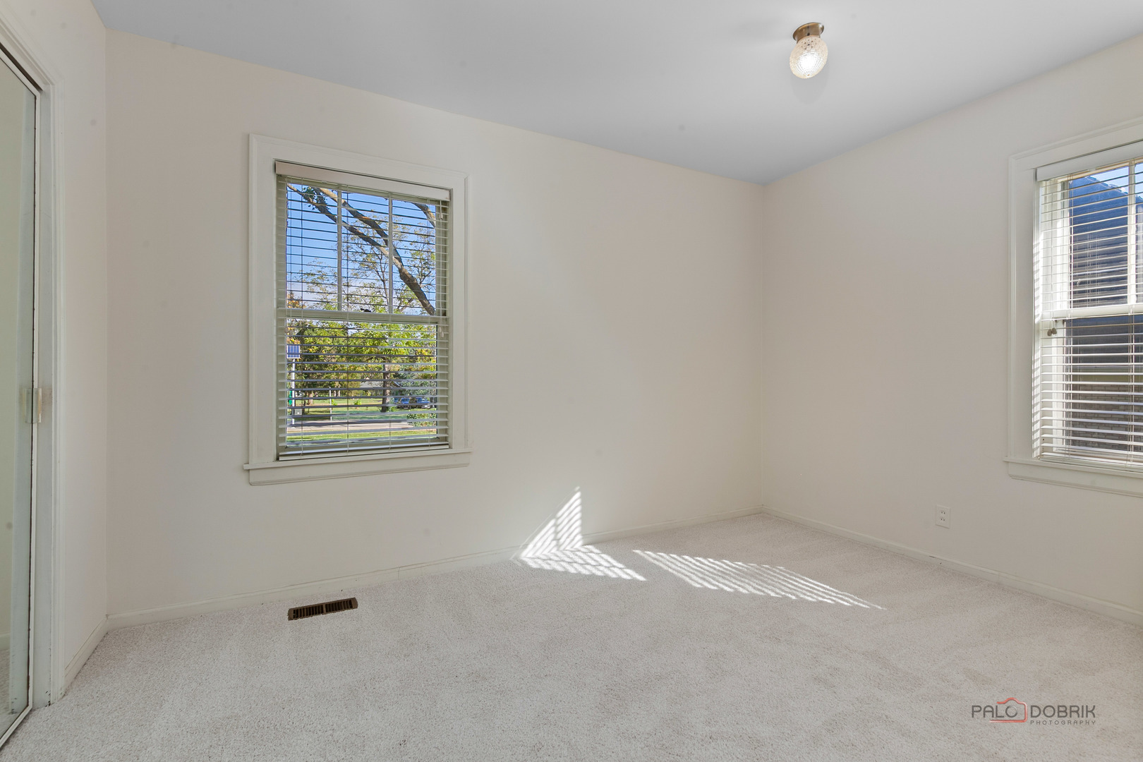 16231 Port Clinton Road Lincolnshire, IL 60069 - Photo 14 of 42