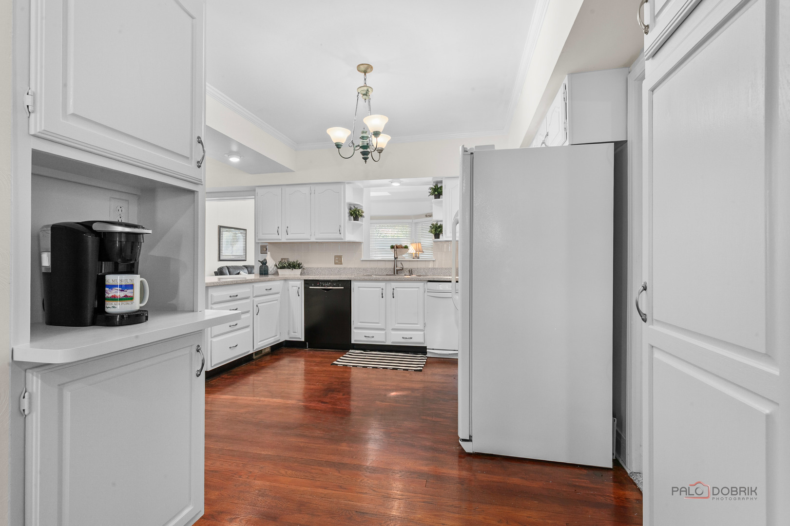 16231 Port Clinton Road Lincolnshire, IL 60069 - Photo 5 of 42