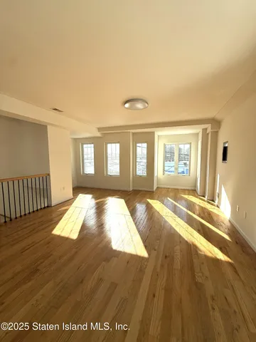 $1,230,000 | 581 West Caswell Avenue | Graniteville