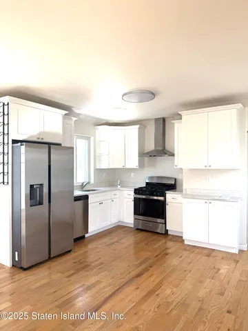 $1,230,000 | 581 West Caswell Avenue | Graniteville