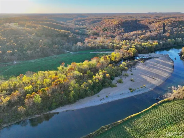 $240,000 | 16 Bobwhite Lane, Crocker, MO 65452