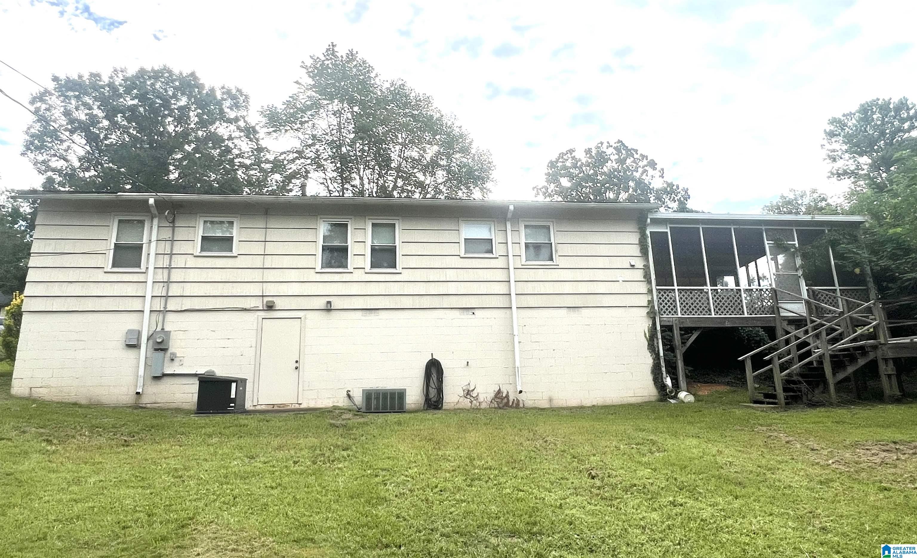 916 Oakview Circle Fairfield, AL 35064 - Photo 12 of 14