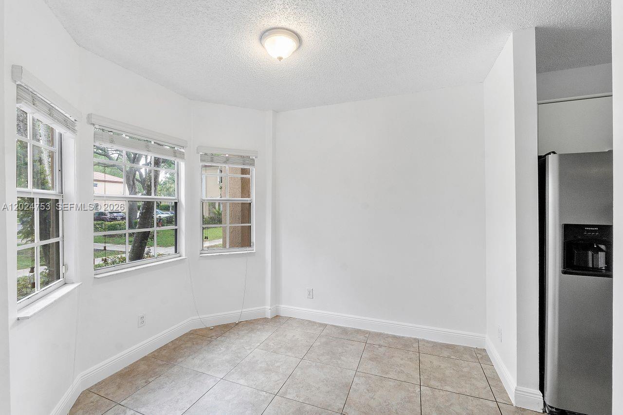 16035 Emerald Cove Road Weston, FL 33331 - Photo 11 of 36