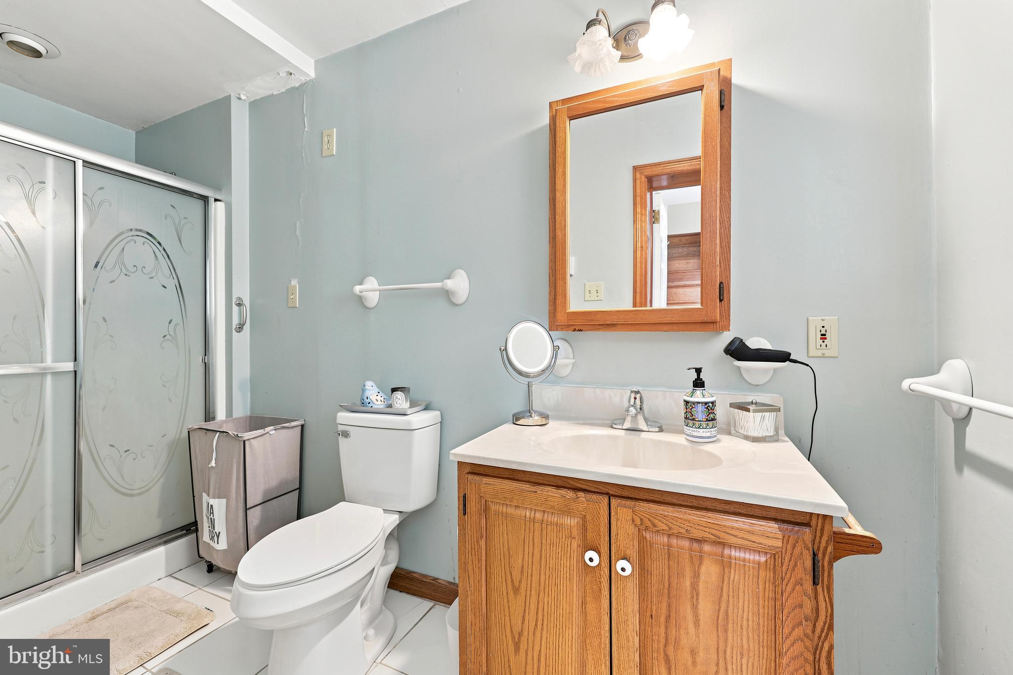 844 Burmont Road Drexel Hill, PA 19026 - Photo 11 of 24