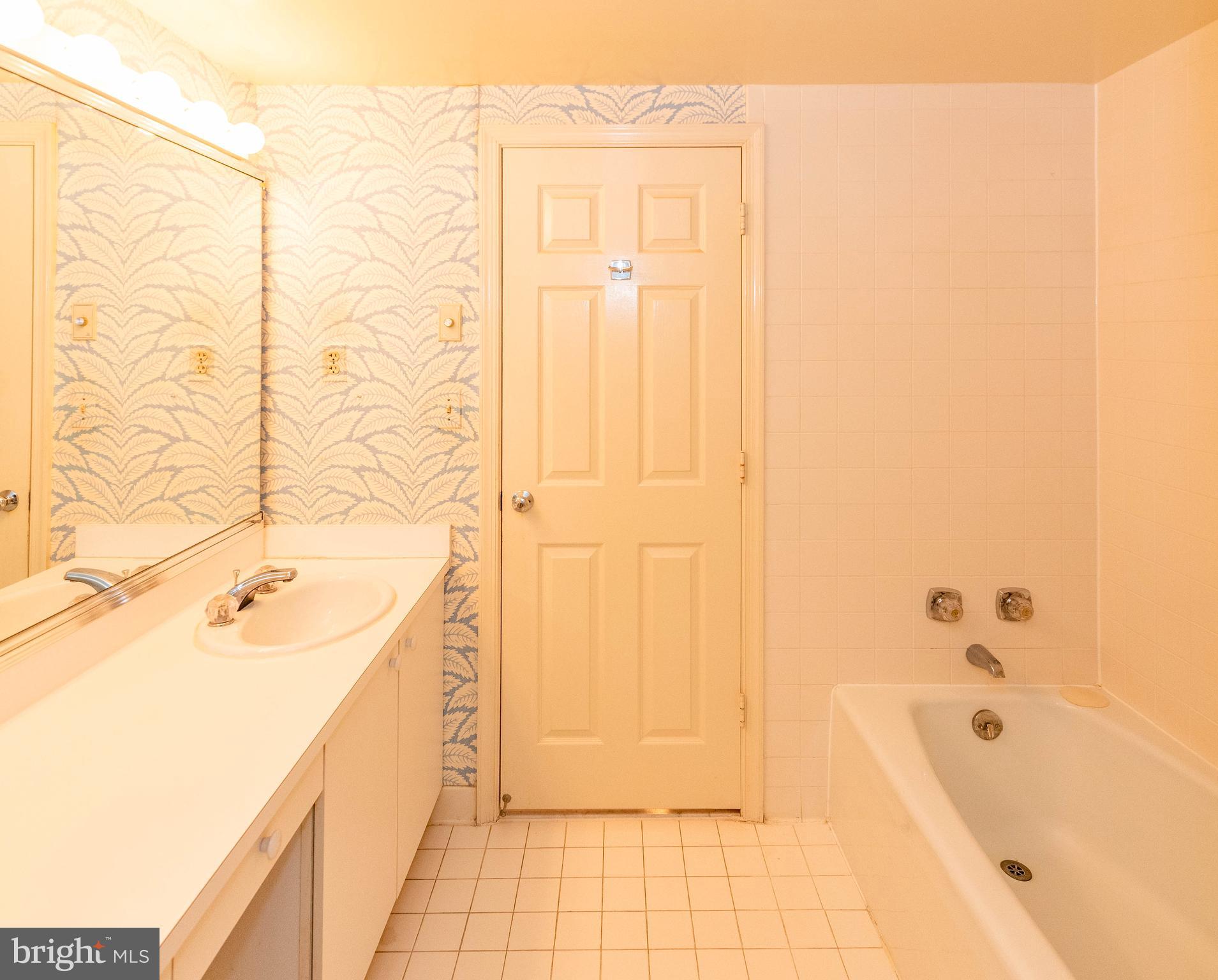 2331 Old Court Road, Unit 214 Pikesville, MD 21208 - Photo 22 of 36