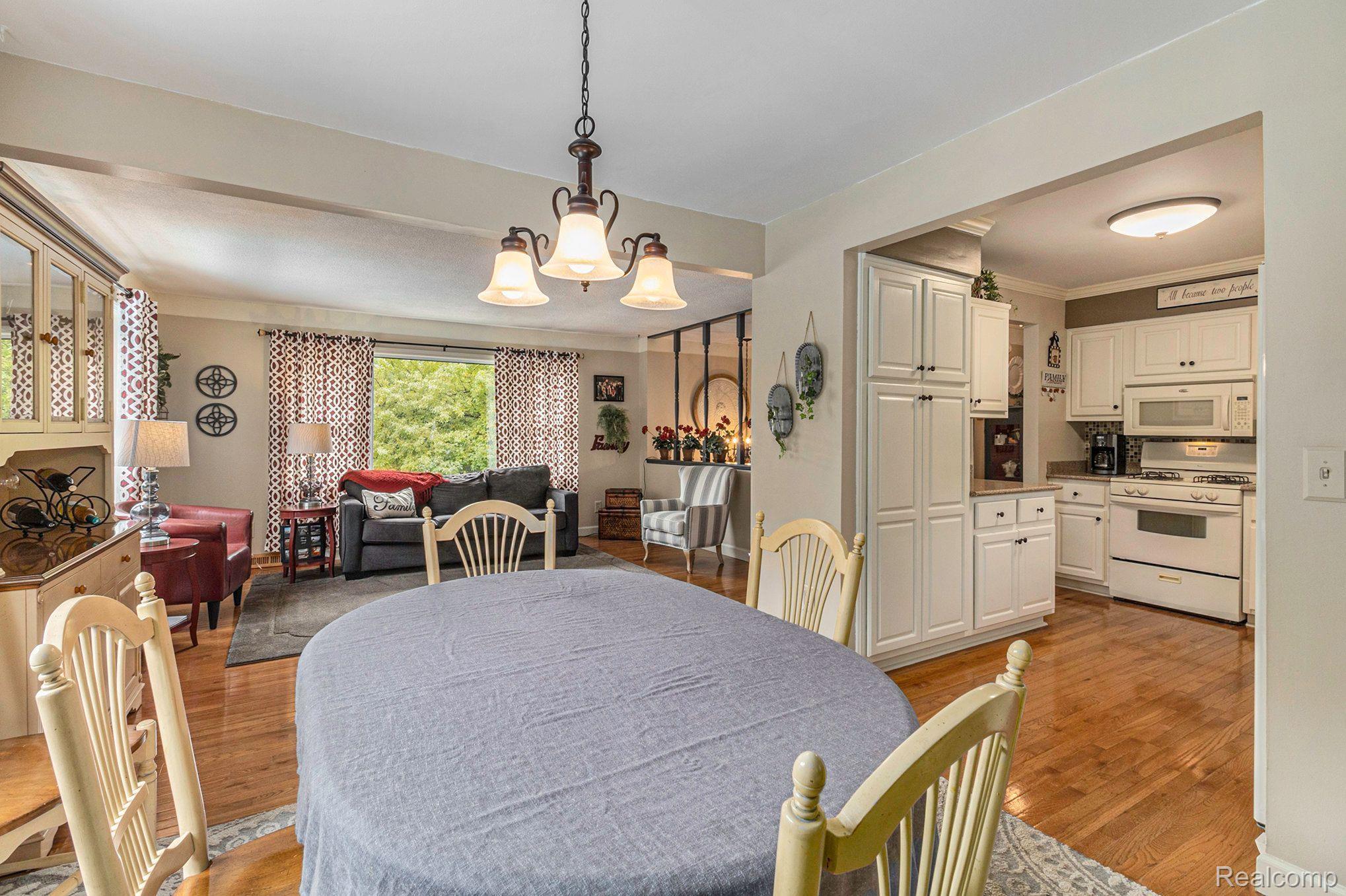 12962 South New Lothrop Road Byron, MI 48418 - Photo 12 of 42 Gallery Image 12