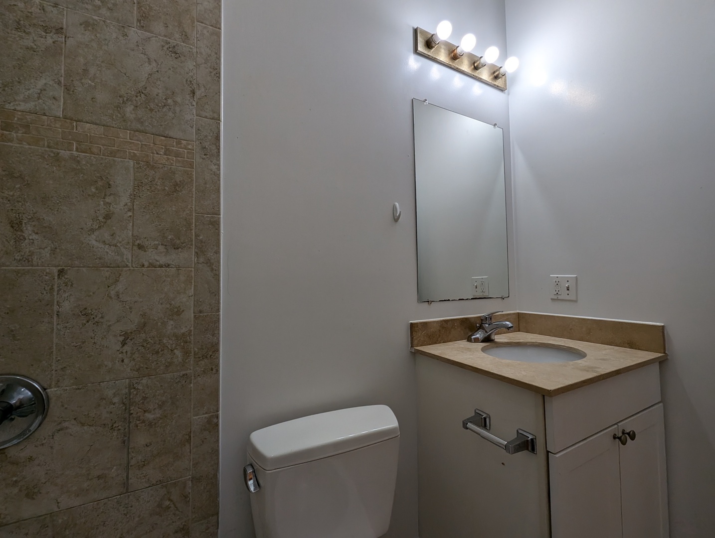 4715 North Sheridan Road, Unit 22S Chicago, IL 60640 - Photo 12 of 19