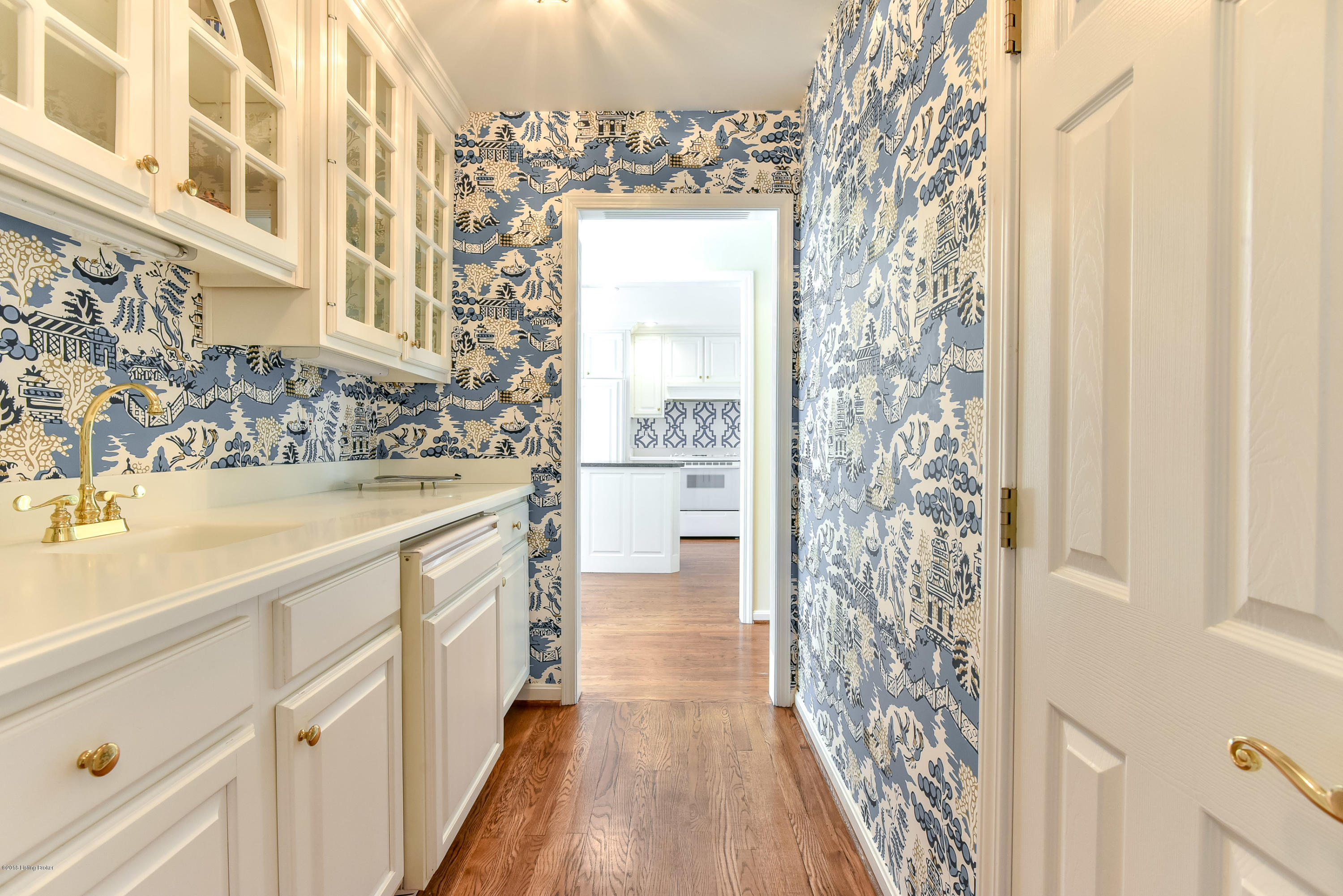 3014 Belknap Beach Road Prospect, KY 40059 - Photo 20 of 47 White cabinetry and large closet in butler's pantry