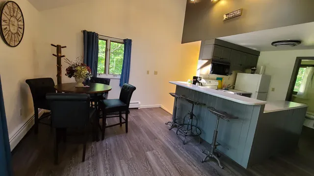 $3,000 | 44 Parker Island Road, Wolfeboro, NH 03894