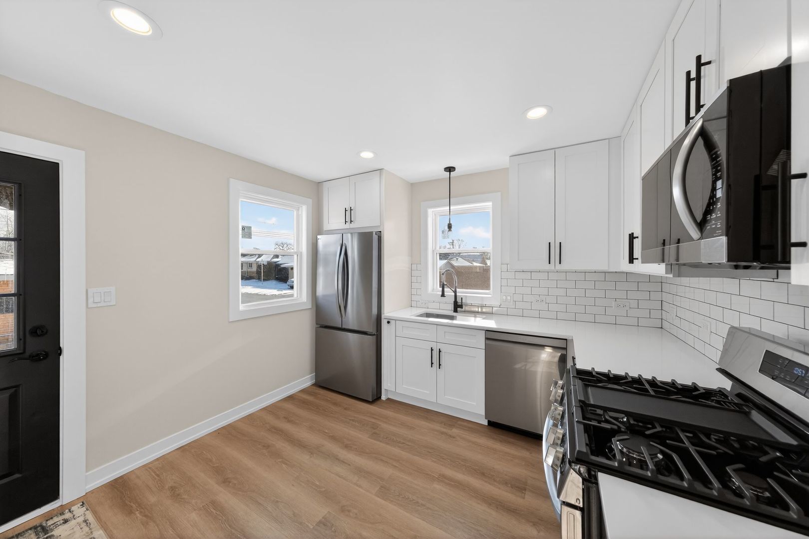 6559 South Kedvale Avenue Chicago, IL 60629 - Photo 13 of 30