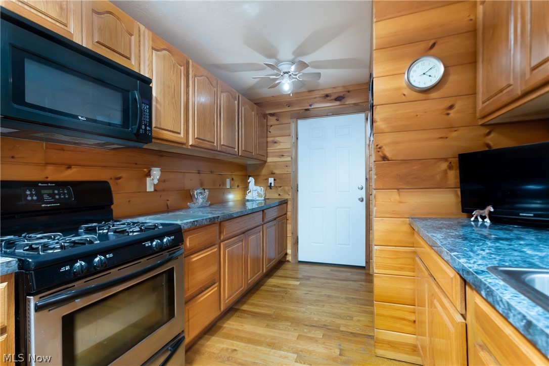 6373 Shaffer Road Northwest Warren, OH 44481 - Photo 4 of 34 Gallery Image 4