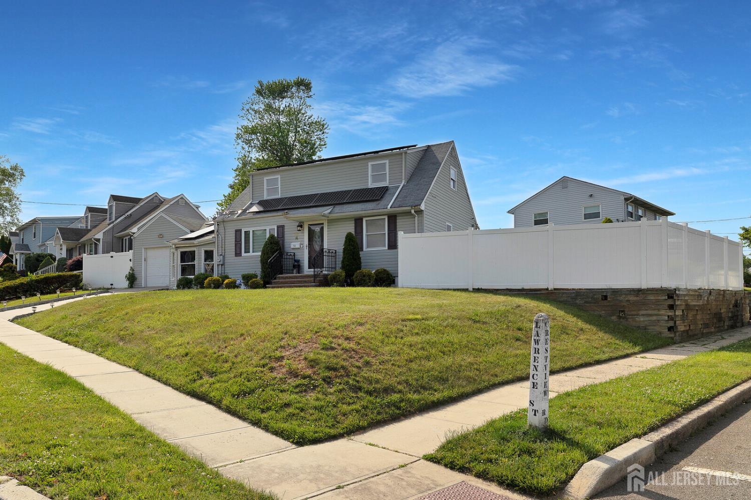 91 Crestview Road Fords, NJ 08863 - Photo 4 of 41