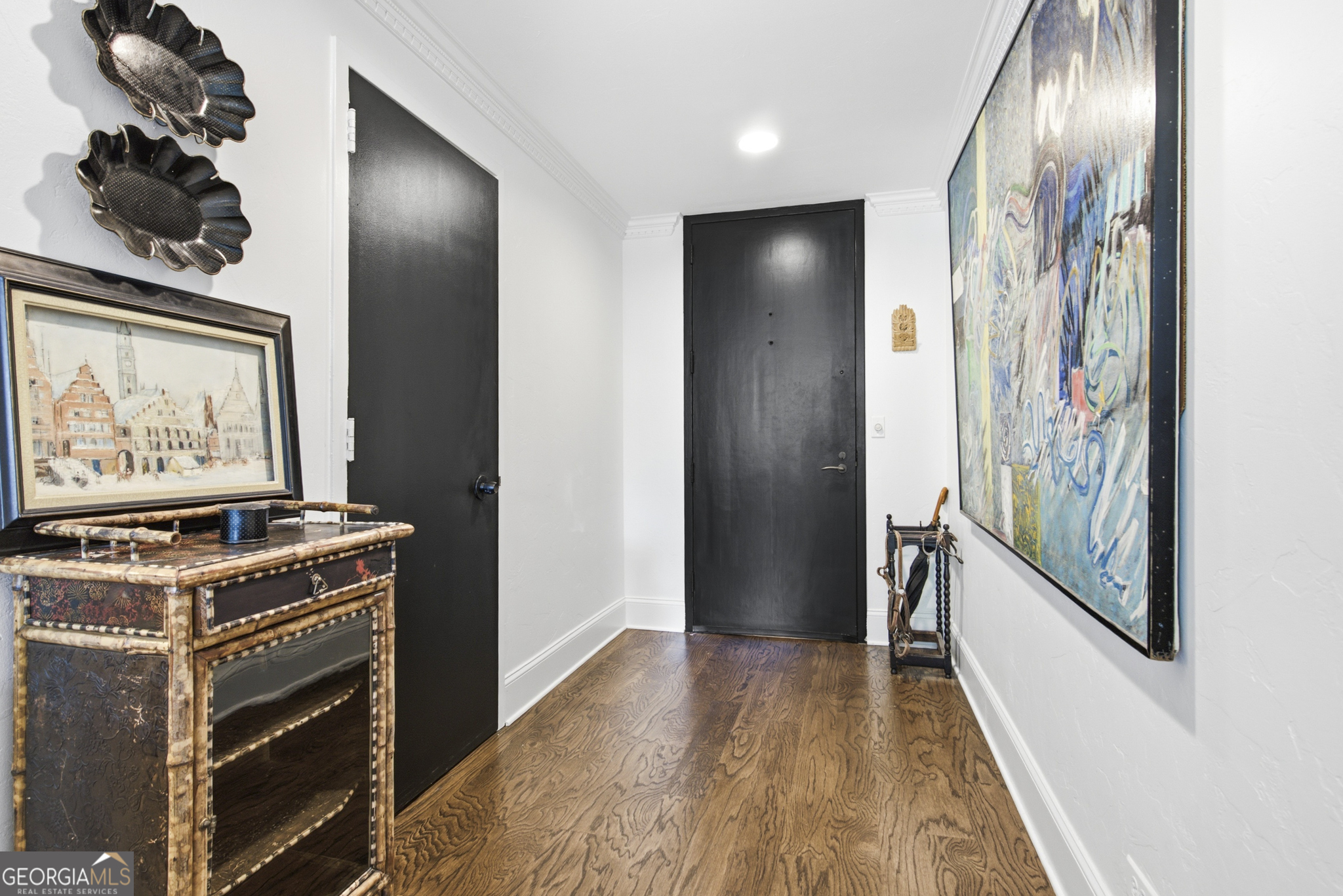 2575 Peachtree Road Northeast Atlanta, GA 30305 - Photo 4 of 36 Gallery Image 4