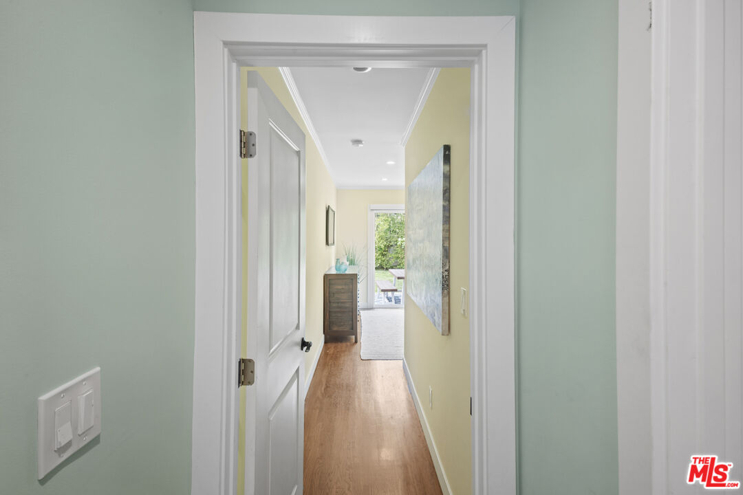 10763 Charnock Road Los Angeles, CA 90034 - Photo 25 of 40 Gallery Image 25