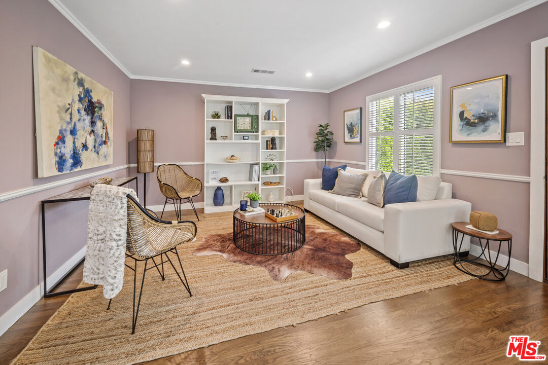 10763 Charnock Road Los Angeles, CA 90034 - Photo 3 of 40 Gallery Image 3