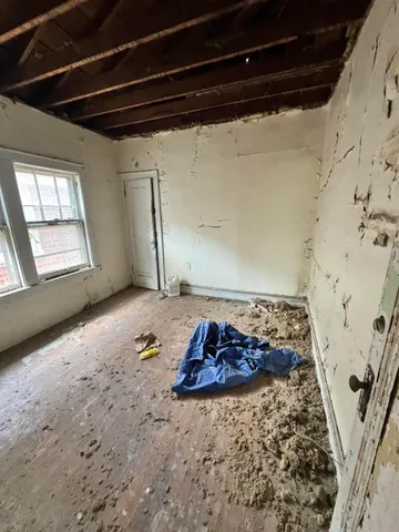 a view of room with walk in closet