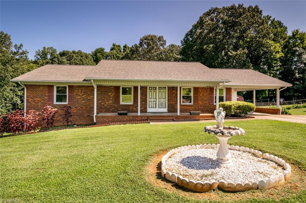 231 Pilotview Loop Madison, NC 27025 - Photo 1 of 29 Gallery Image 1