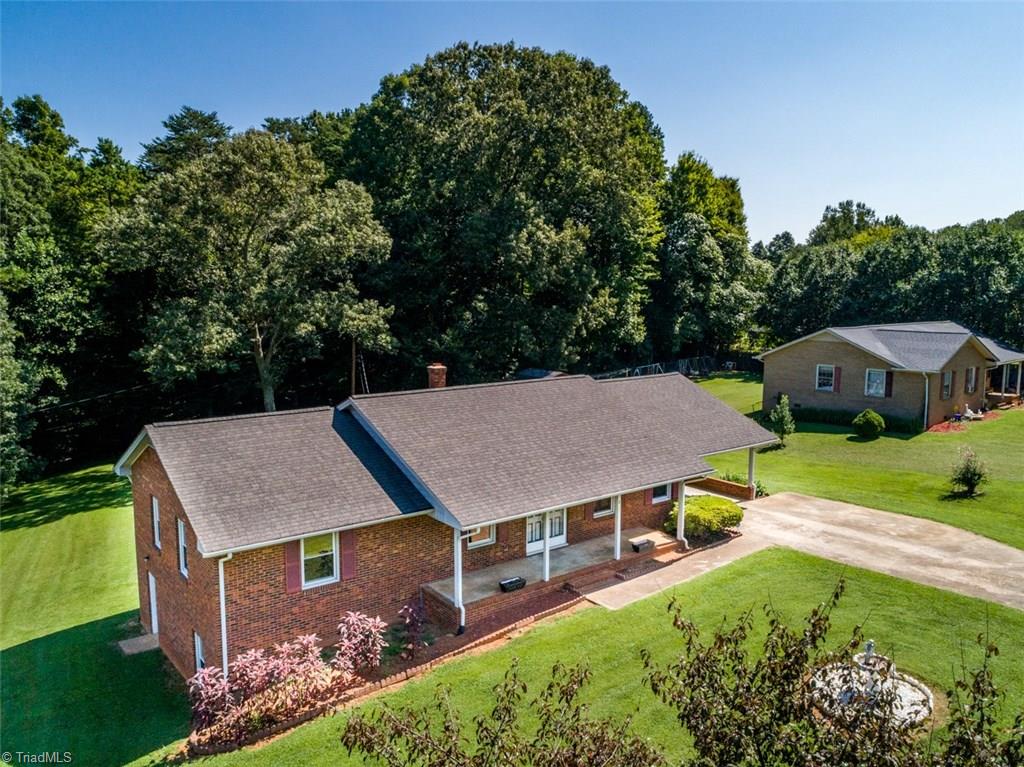 231 Pilotview Loop Madison, NC 27025 - Photo 3 of 29 Gallery Image 3