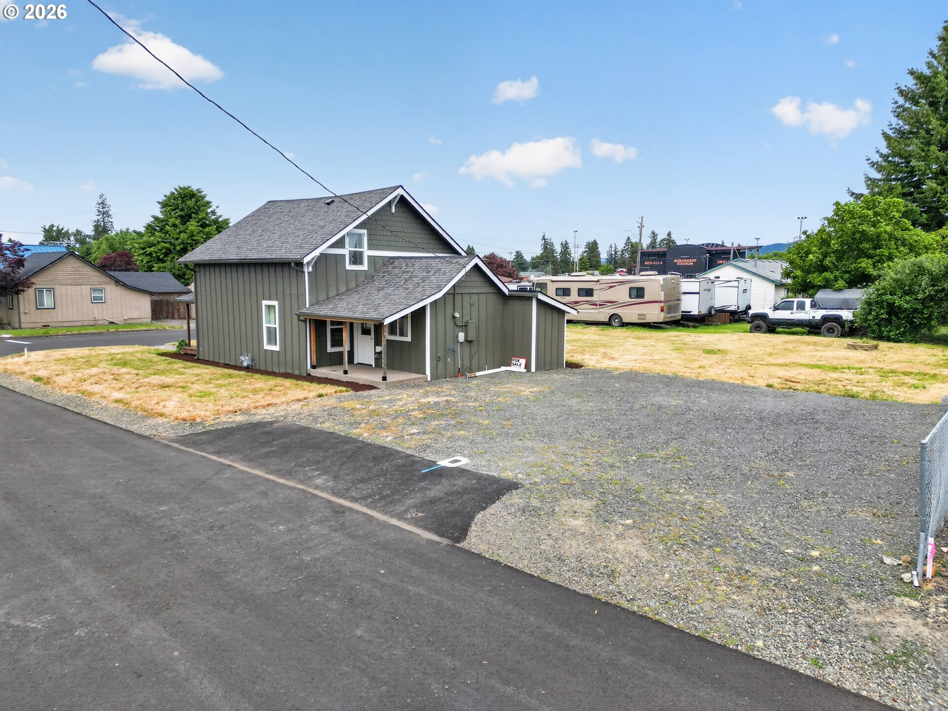 502 East 4th Street Molalla, OR 97038 - Photo 32 of 35 Driveway