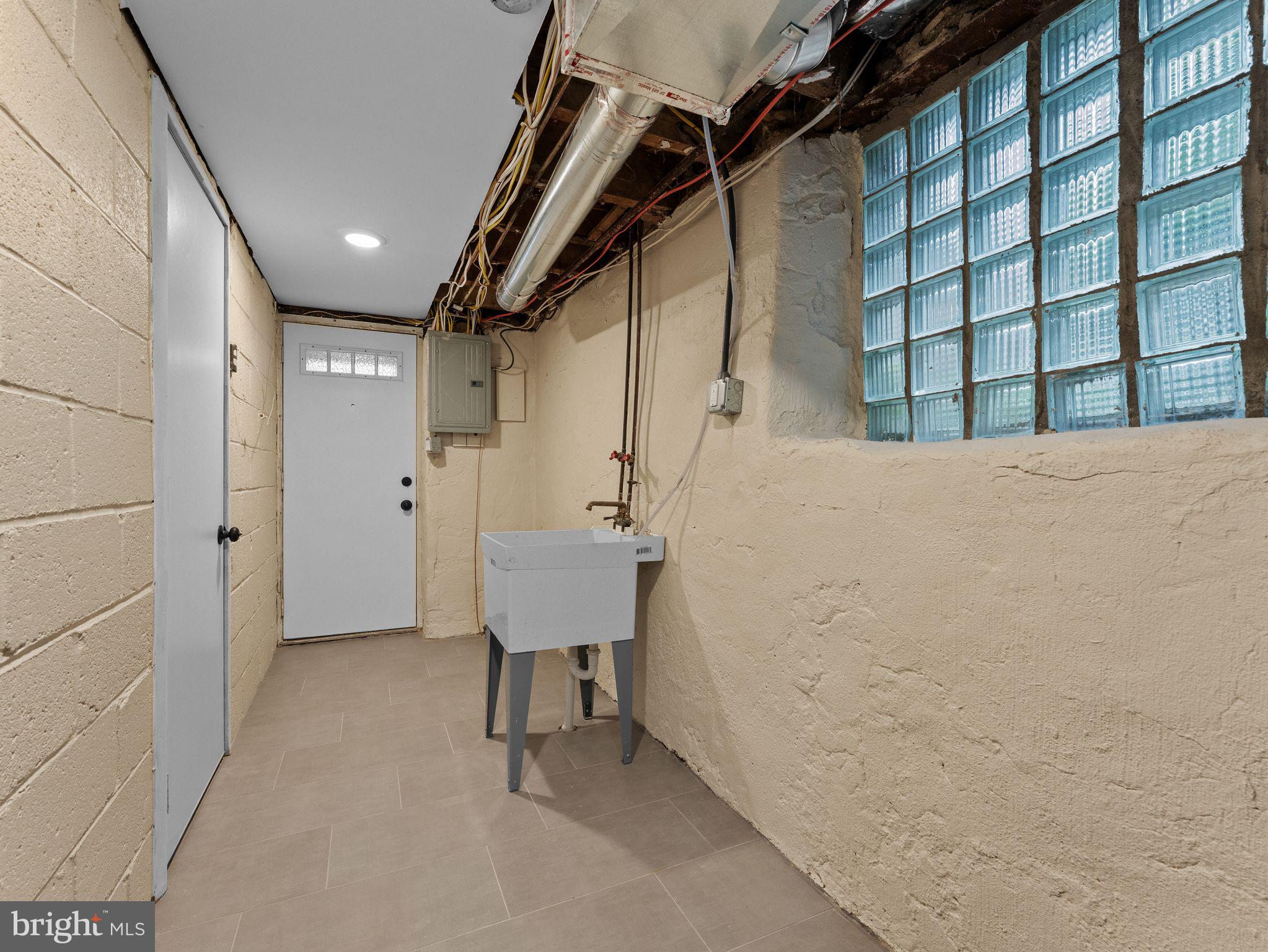 1007 Dorset Street Philadelphia, PA 19150 - Photo 31 of 34