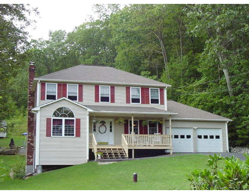 28 Bond Road Charlton, MA 01507 - Photo 1 of 17