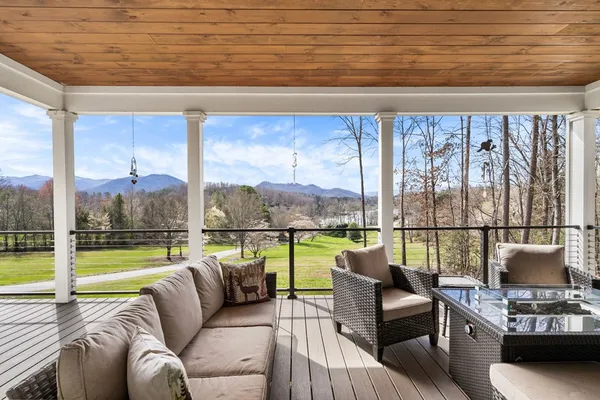 $959,900 | 193 Mountain Harbour Drive, Hayesville, NC 28904