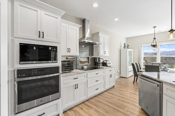 $959,900 | 193 Mountain Harbour Drive, Hayesville, NC 28904