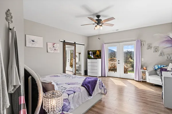 $959,900 | 193 Mountain Harbour Drive, Hayesville, NC 28904