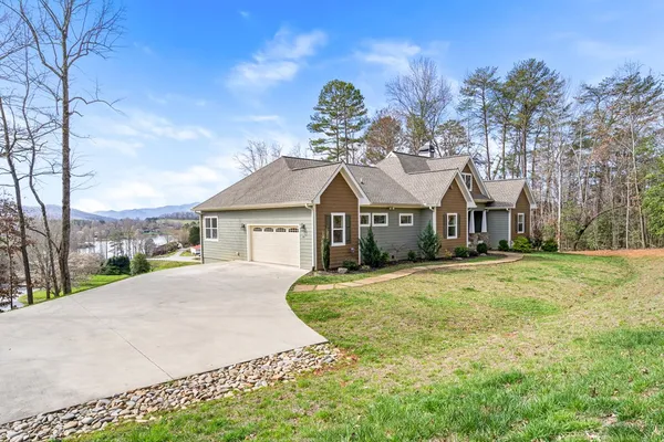$959,900 | 193 Mountain Harbour Drive, Hayesville, NC 28904