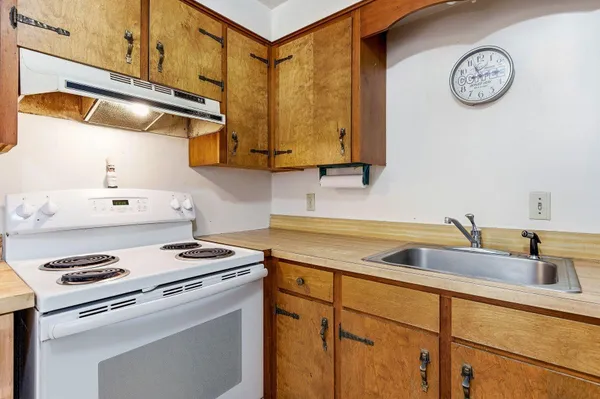 $525,000 | 12 Puffin Lane, North Berwick, ME 03906