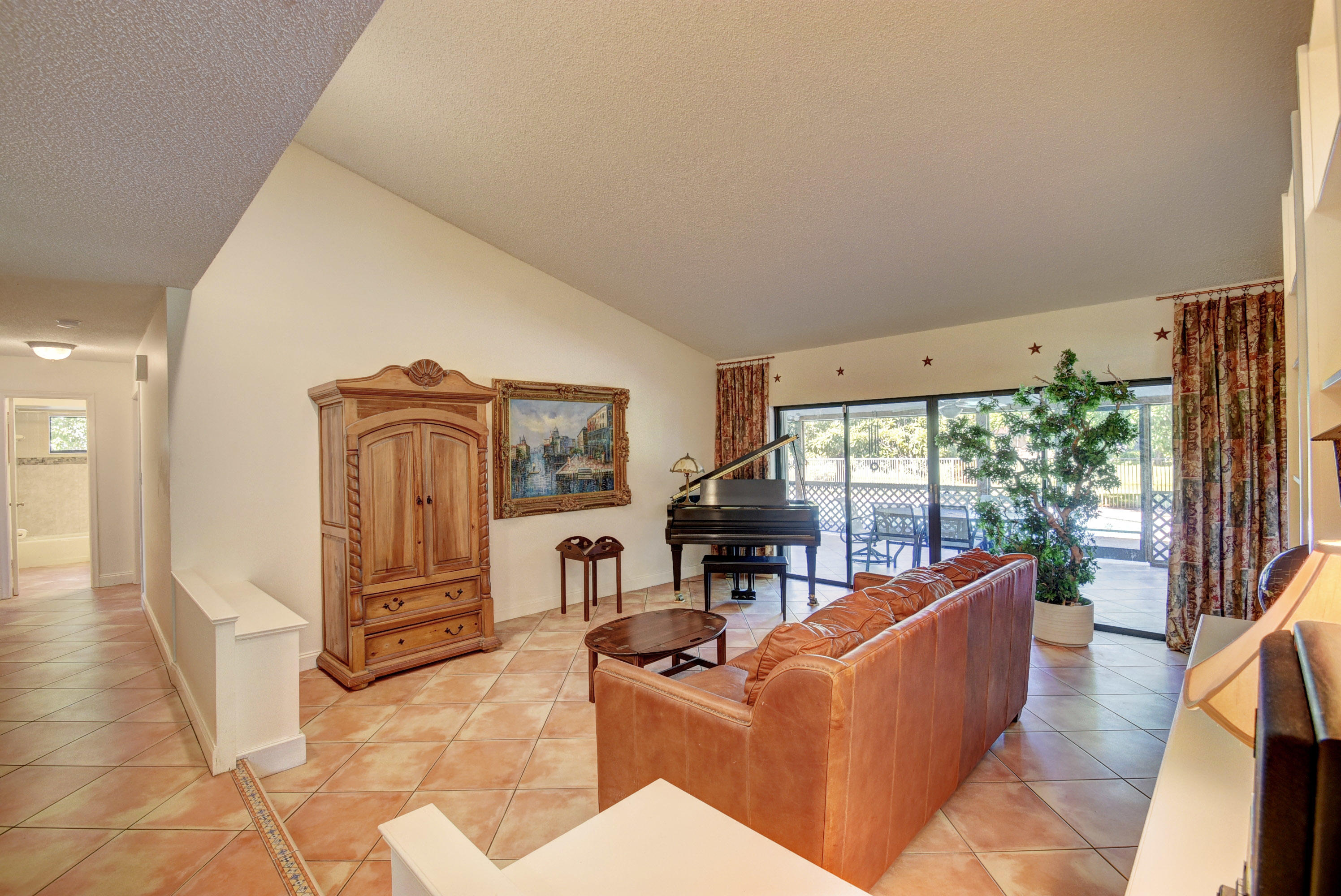 18326 102nd Way South Boca Raton, FL 33498 - Photo 8 of 51 Virtuals1 (8)