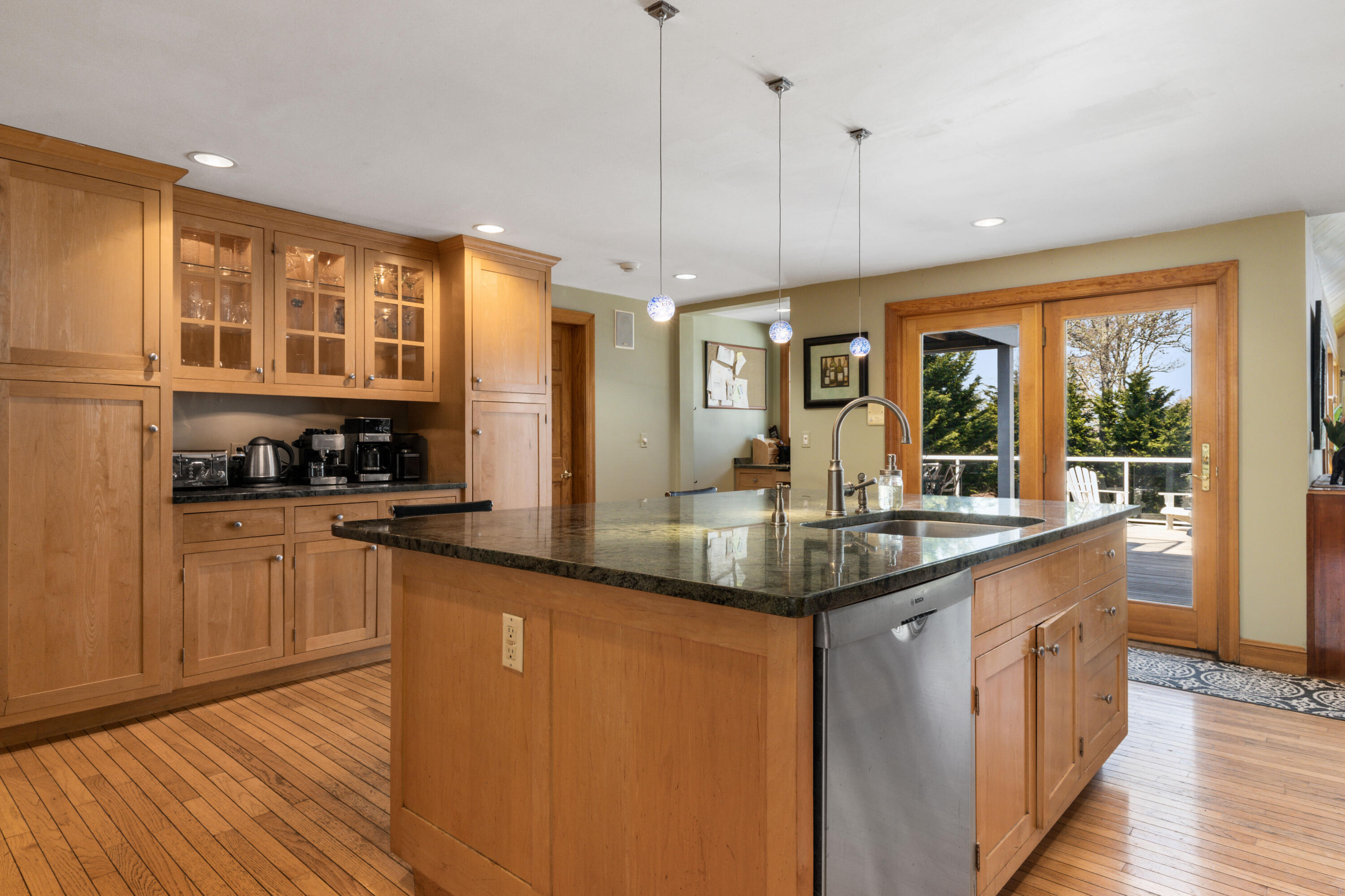 192 Great Marsh Road Centerville, MA 02632 - Photo 11 of 37 192GreLR-14