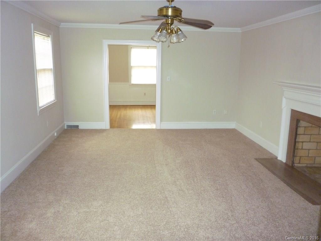5310 Manning Road Charlotte, NC 28269 - Photo 2 of 11 Gallery Image 2