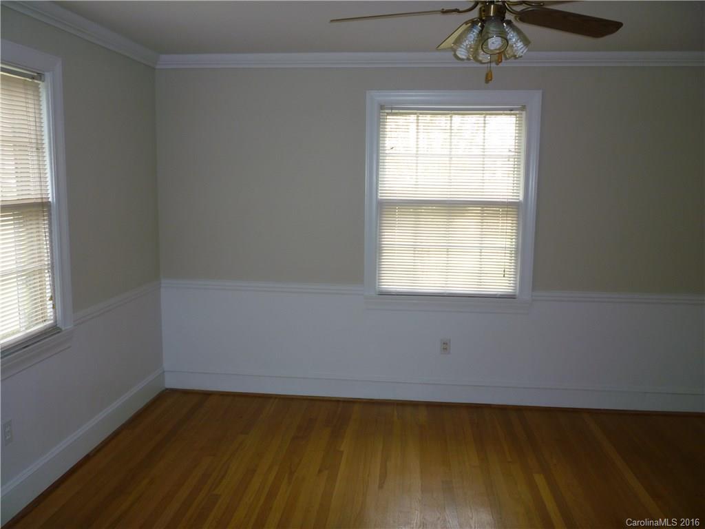 5310 Manning Road Charlotte, NC 28269 - Photo 3 of 11 Gallery Image 3