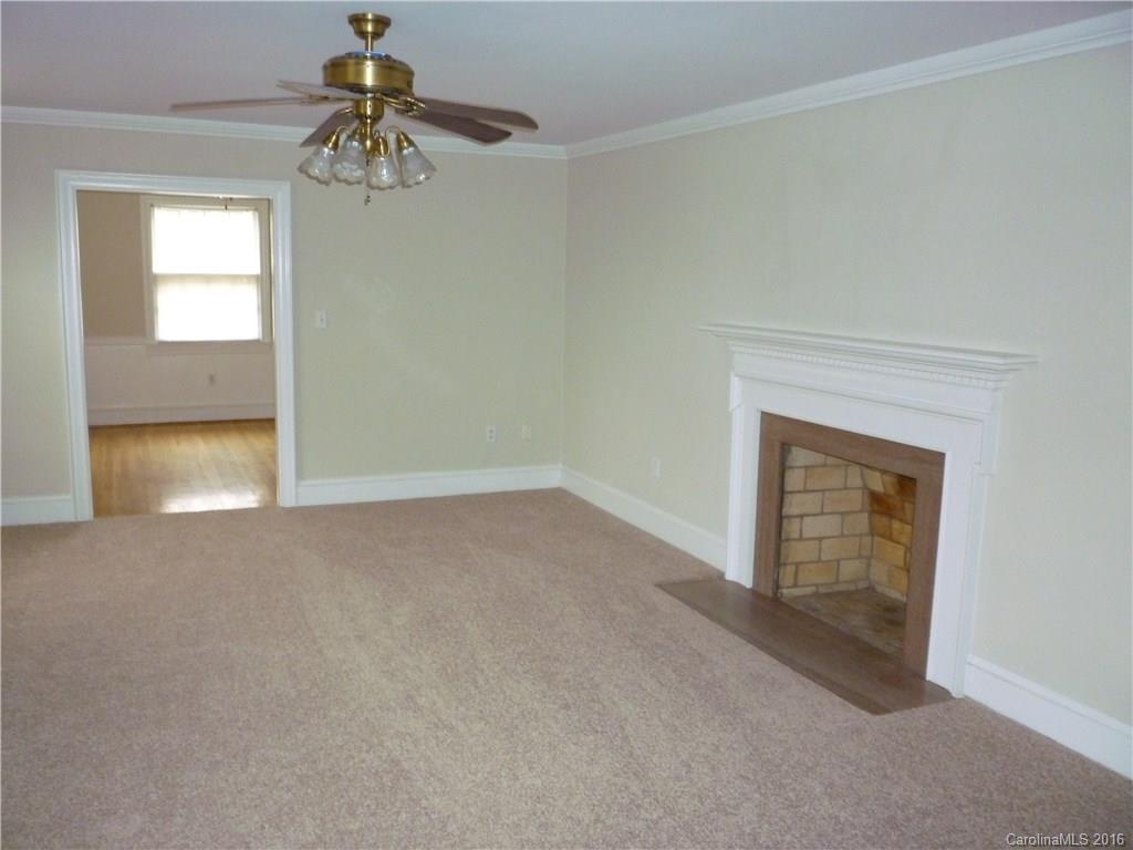 5310 Manning Road Charlotte, NC 28269 - Photo 6 of 11 Gallery Image 6