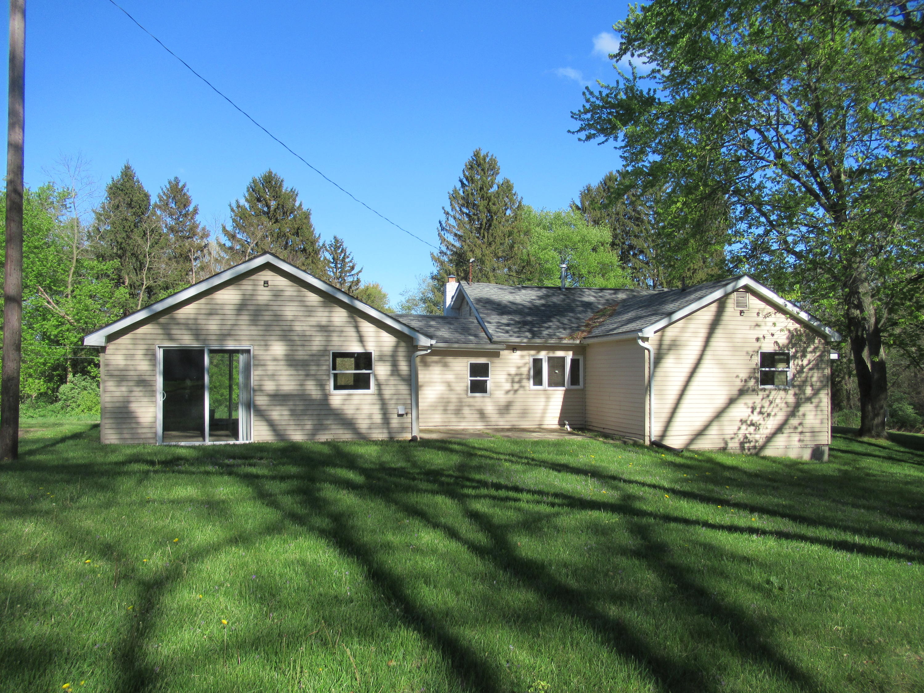 56950 Point Road Cassopolis, MI 49031 - Photo 2 of 19 IMG_0060