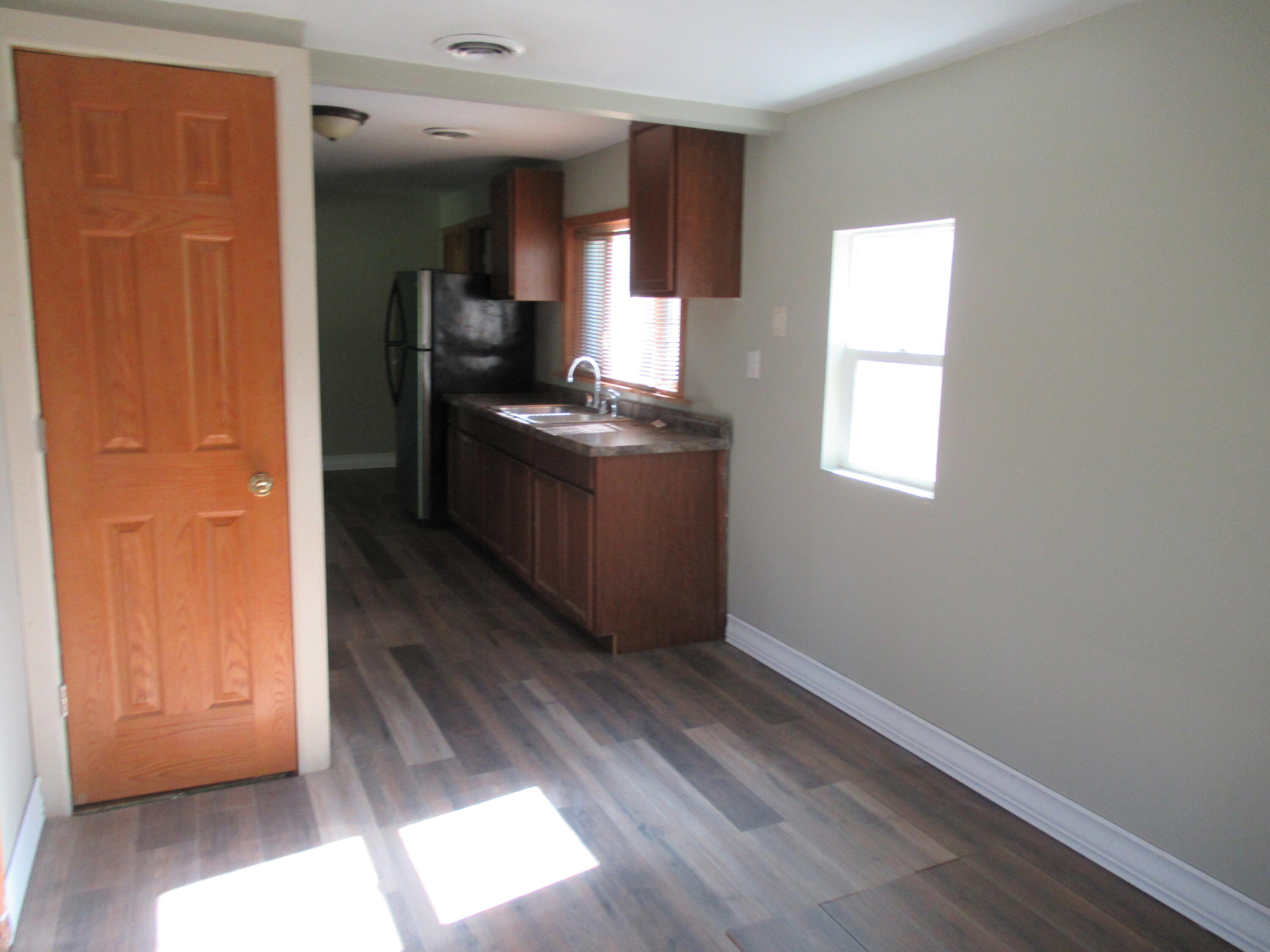 56950 Point Road Cassopolis, MI 49031 - Photo 7 of 19 IMG_0047