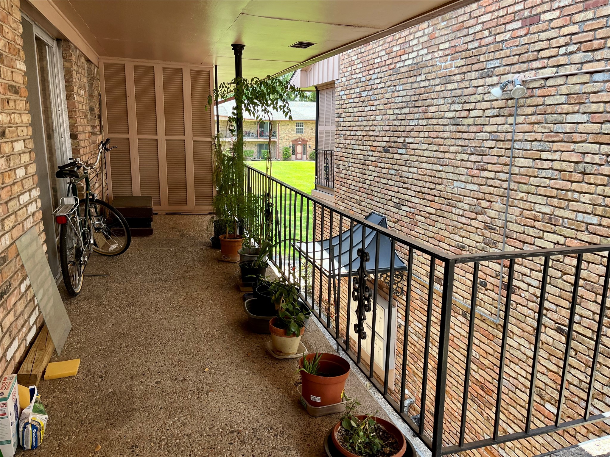 7600 Burgoyne Road, Unit 240 Houston, TX 77077 - Photo 29 of 31 Gallery Image 29