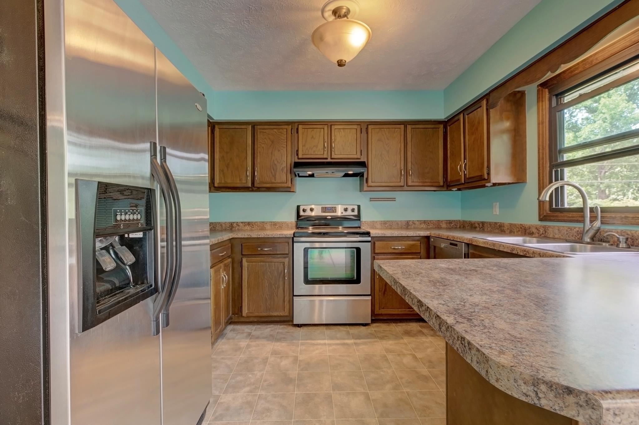 3405 North Stoneycrest Road Bloomington, IN 47404 - Photo 9 of 36 Gallery Image 9