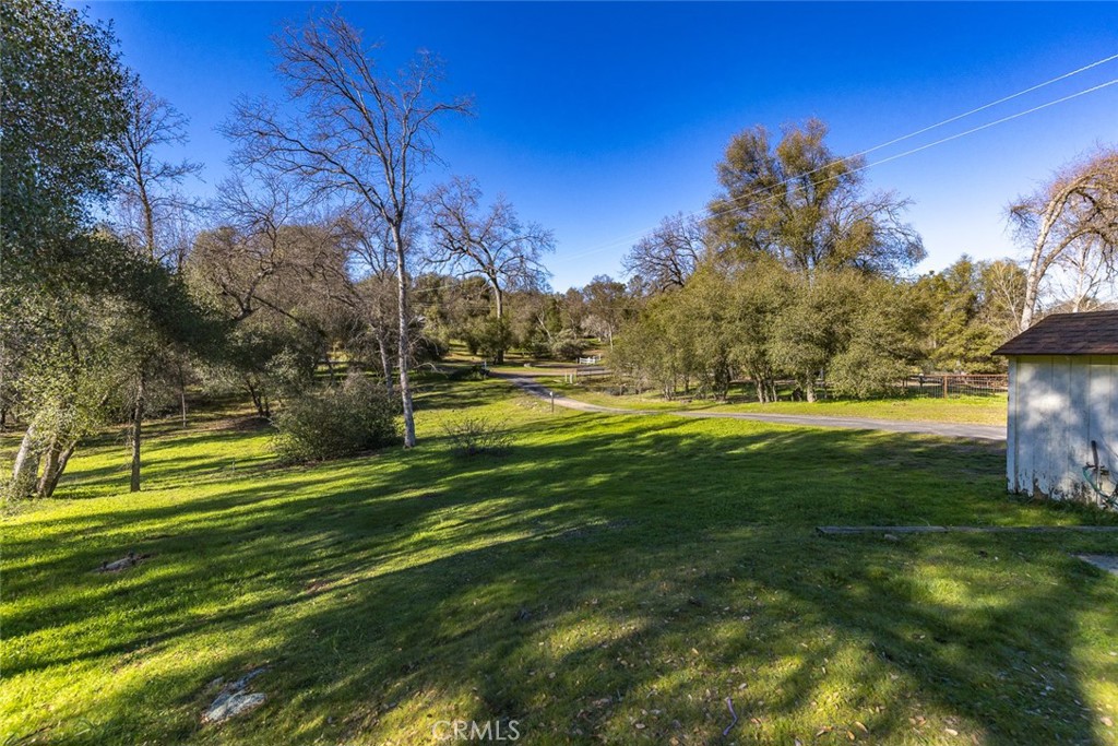 3977 Spring Court Mariposa, CA 95338 - Photo 22 of 72 a view of a playground with basketball court